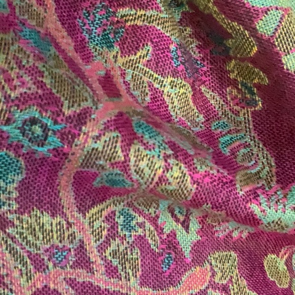 Floral Patterned Scarf with Fringe New Purchased in Italy - Picture 3 of 9